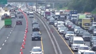 Antrean Mengular di Tol Jakarta-Cikampek, Rest Area Km 57 Diberlakukan Buka-Tutup