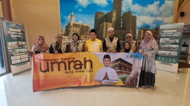 Lepas Jemaah Umrah, Eric Hermawan: Hadiah Golkar untuk Masyarakat