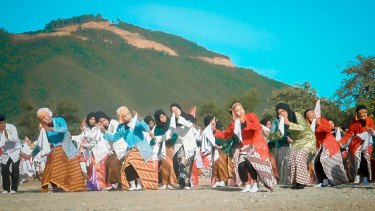 Spektakuler! 1.000 Penari Lala Tradisional Antar Festival Koropon 2025 ke Rekor MURI