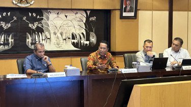 Menkum Supratman Ungkap Perbedaan Pasal Zina dan Kumpul Kebo di KUHP Baru