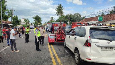 Detik-detik Adu Banteng Avanza vs Truk di Purworejo, 1 Tewas Hingga 2 Luka Parah