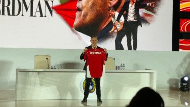 John Herdman Siap Pikul Harapan 280 Juta Rakyat Indonesia