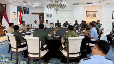 Presiden Prabowo Kumpulkan Pimpinan TNI di Istana
