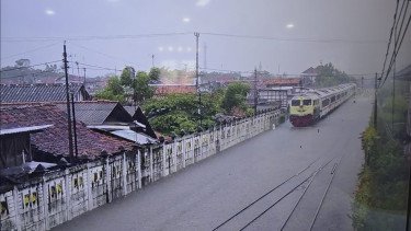 Daftar Kereta Api yang Dibatalkan Akibat Jalur Rel di Pekalongan Terendam Banjir