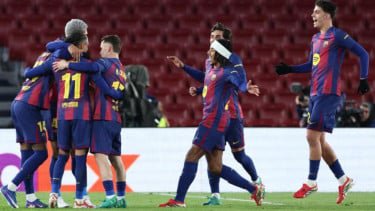 Bangkit dari Tertinggal, Barcelona Amankan Tiket 16 Besar Liga Champions