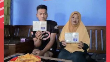 Ahmad 30 tahun dan Istrinya Sisri 58 tahun