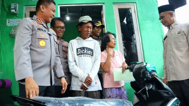 Dikasih Motor oleh Kapolres Depok, Pedagang Es Gabus: Saya Maunya Mobil, Buat Jalan Sama Keluarga