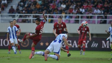 Gilas Persis Solo, Persib Perlebar Jarak dari Persija