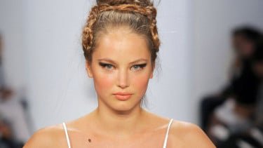 Hidup Model Wanita Rusia Ini Berakhir Tragis Usai Datangi Pulau Epstein