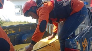 Mantan Sekdes Hanyut saat Banjir Bandang Jember Ditemukan Tewas di Muara Sungai
