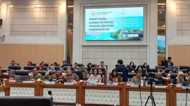 Menpar Pamer Kunjungan Wisatawan Melonjak 2025, Lampaui Target Pemerintah
