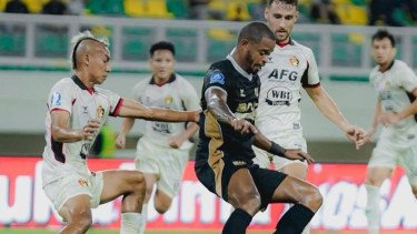 Persik Kediri Tampil Garang di Tengah Hujan Deras, Dewa United Dipaksa Pulang dengan Tangan Kosong