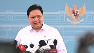 WFH ASN-Swasta Diperpanjang 2 Bulan, Prabowo Siapkan Stimulus Ekonomi Baru