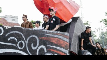 Gelar Kirab Budaya di Tegal, Kaesang Sebut PSI Hidupkan UMKM dan Seniman