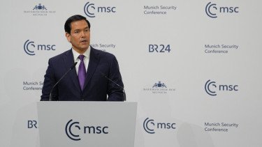 Menlu AS Sebut India Bersedia Setop Impor Minyak dari Rusia