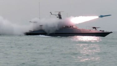 Kapal Selam AS Tenggelamkan Kapal Perang Iran di Lepas Pantai Sri Lanka