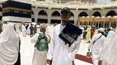 Penuh Makna, Paul Pogba Jalani Umroh dan Kutip Ayat Al Quran tentang Sabar dan Salat