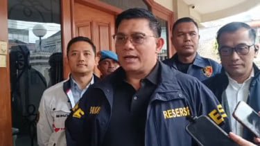 Pendiri DSI Akhirnya Masuk Rutan Usai Dicecar 50 Pertanyaan oleh Penyidik