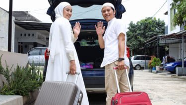 THR Lebaran Tidak Cukup Buat Mudik, Apakah Boleh Pinjam Dana?