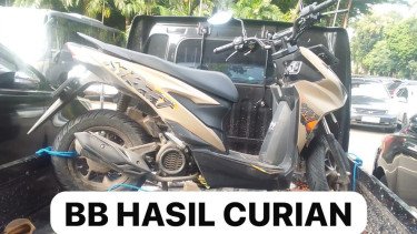 Barang bukti motor hasil pencurian