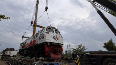 KAI Logistik Kirim 12 Lokomotif dari Sumatera ke Pulau Jawa Persiapan Operasional Angkutan Lebaran 2026