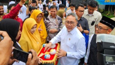 Menko Zulhas Jamin Makanan Kering MBG saat Ramadhan Tetap Bergizi