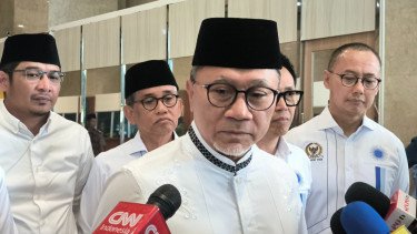 Ketua Umum PAN Zulkifli Hasan atau Zulhas di Kompleks Parlemen, Senayan, Jakarta Pusat
