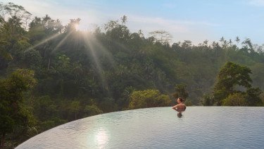 Bangun Pagi Langsung Lihat Lembah Hijau, Ini Resort Baru Paling Instagramable di Ubud