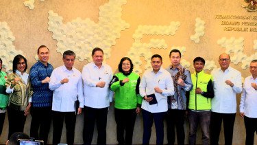 Airlangga: THR-BHR Buat 850.000 Mitra Ojol Cair Paling Lambat H-7 Lebaran