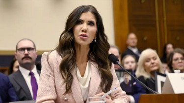 Menteri Keamanan Dalam Negeri Kristi Noem dicecar DPR AS soal skandal seksual dengan ajudannya
