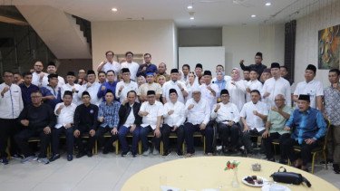 Suasana Keakraban Warnai Buka Puasa Bersama DPN BMI, Wamenaker dan Pengurus Partai Demokrat