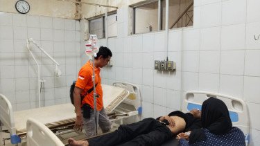 Pemuda di Tasikmalaya meminum racun tikus yang dicampur ke dalam kopi (tengah)