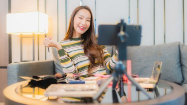 Ilustrasi Belanja Online
