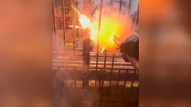OTK Serang Toko Obat Keras di Pasar Rebo Pakai Petasan, Polisi Lakukan Penggerebekan