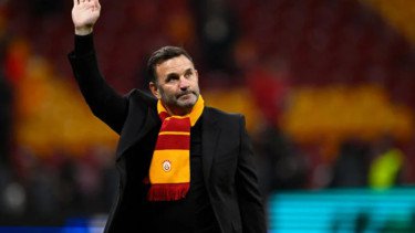 Okan Buruk Percaya Diri, Galatasaray Bidik Tiket Perempat Final di Kandang Liverpool