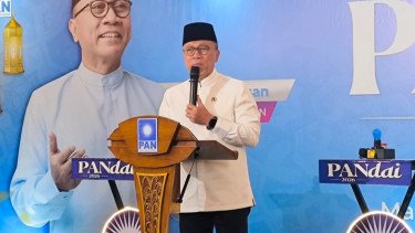 Ketua Umum PAN Zulkifli Hasan di Kantor DPP PAN