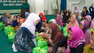Gelar Tali Asih Ramadhan, DPP Perempuan Bangsa Salurkan Bantuan untuk Dhuafa-Lansia