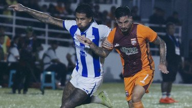 Ditahan Borneo FC 1-1, Persib Tetap Kokoh di Puncak Klasemen