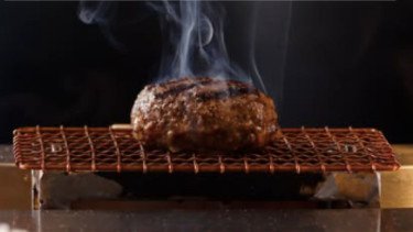 Sering Disangka Sama, Ini Perbedaan Hamburg Jepang dan Hamburger yang Jarang Diketahui
