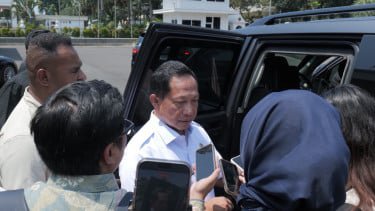 Kasatgas Tito Karnavian Kawal Pemulihan Lahan Pertanian hingga Tambak yang Terendam Lumpur Akibat Bencana