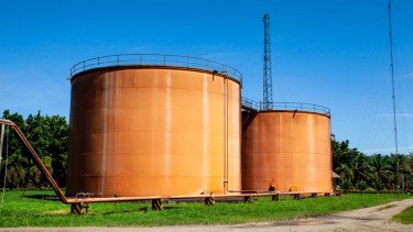 Pengamat Sebut Kenaikan Harga Minyak Global Bisa Tambah Beban APBN