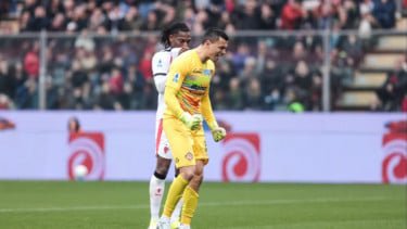 Kiper Timnas Indonesia On Fire! Emil Audero Cetak Clean Sheet ke-9 Saat Cremonese Tahan Imbang Torino