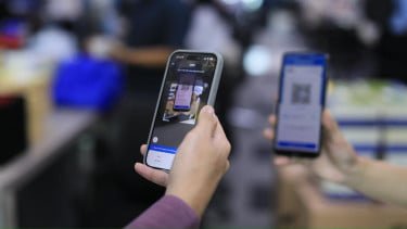 Menggirim THR menggunakan QRIS di Aplikasi BRImo