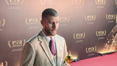 PSSI Awards 2026: Pesan Menyentuh Maarten Paes Usai Dinobatkan Jadi Kiper Terbaik