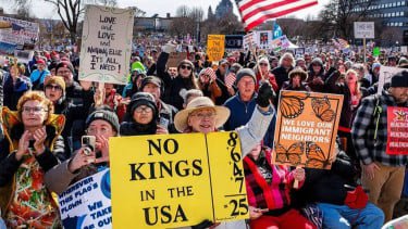 Survei Terbaru Ungkap Kemarahan Publik ke Trump, Perang Iran Disebut Bikin Amerika Makin Lemah
