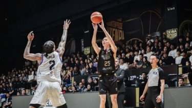 Taklukkan Tigers, Dewa United Sapu Bersih Windows 1 di BCL Asia-East 2026