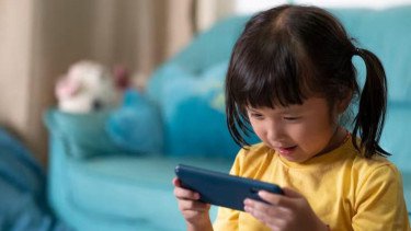 Alarm Kesehatan Mental Anak Indonesia: Saatnya Negara dan Keluarga Bergerak Bersama