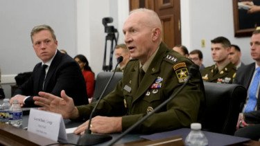 Kepala Staf AD AS Dicopot Usai Tak Sejalan dengan Trump