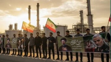 Pemuda Iran Bikin 'Pagar Manusia' di Sekitar Pembangkit Listrik yang Mau Dibom Trump