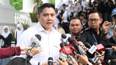 Sekretaris Kabinet (Seskab), Teddy Indra Wijaya